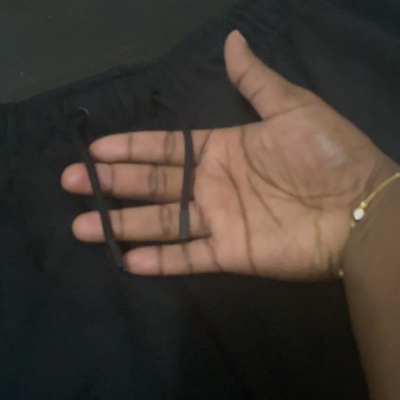 Women’s Plus Size Standard fit Nike shorts - Picture 9 of 9